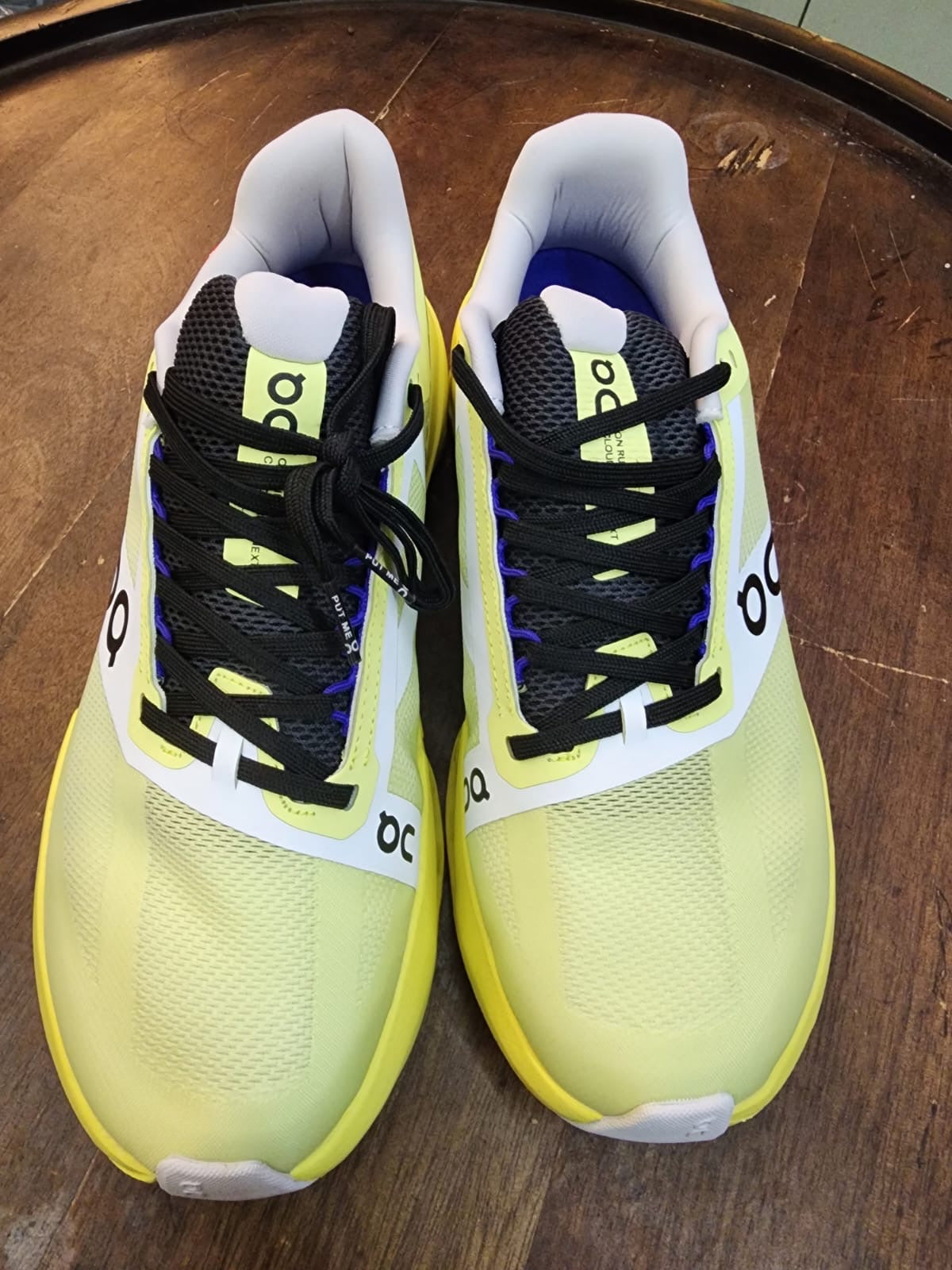 Mens shoes