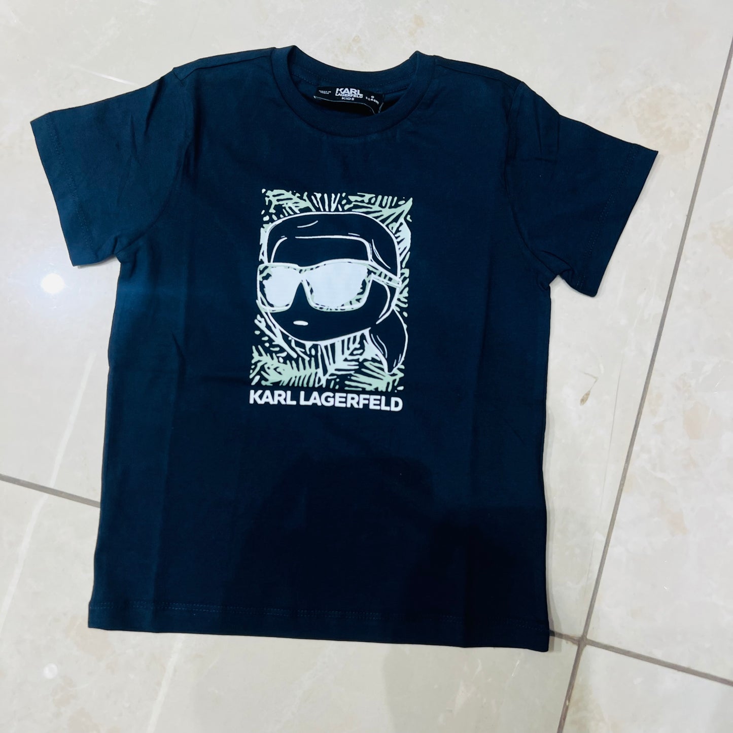 Boys round neck t shirt
