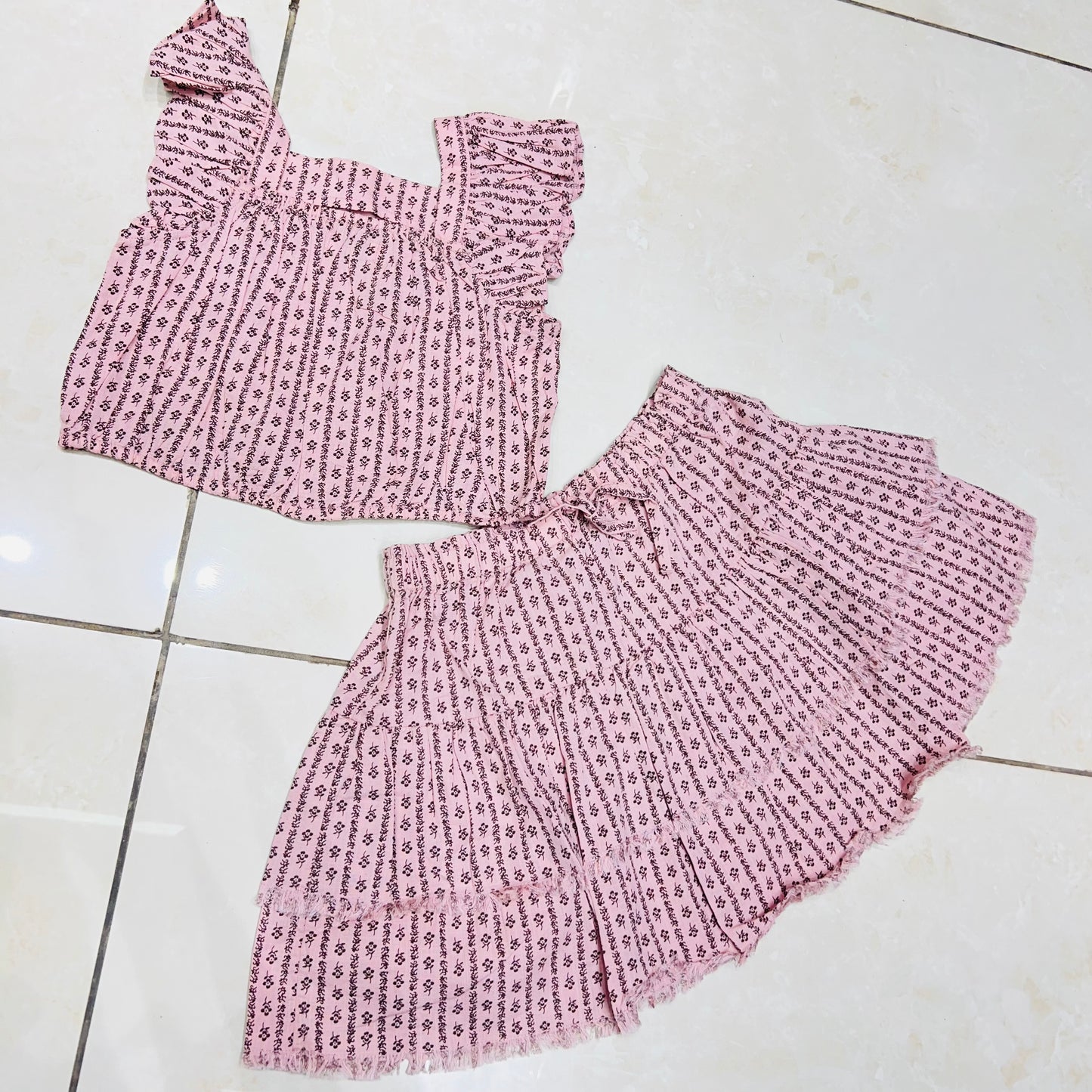 Girls dress