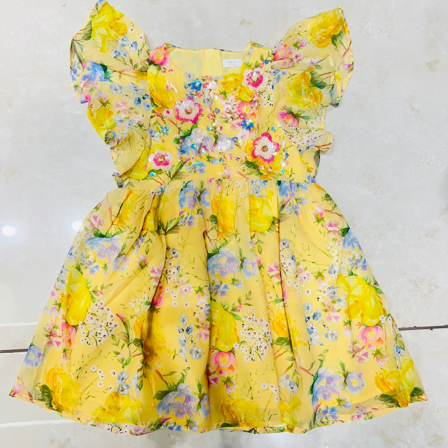 Girls dress