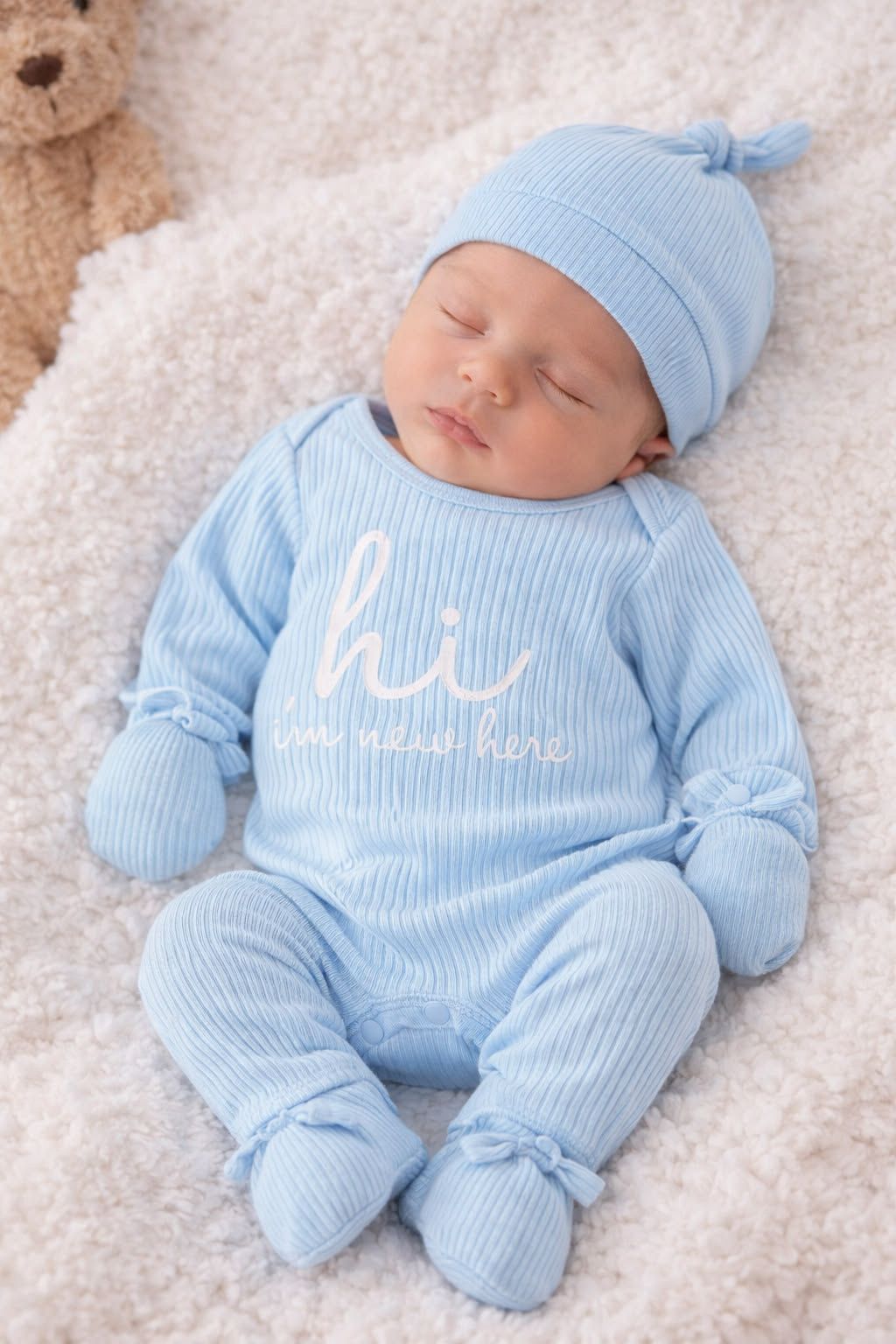 new born to 24 month boy