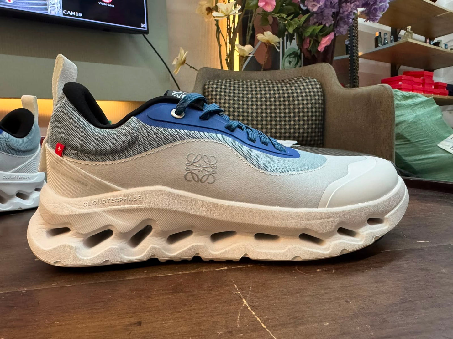 Mens shoes