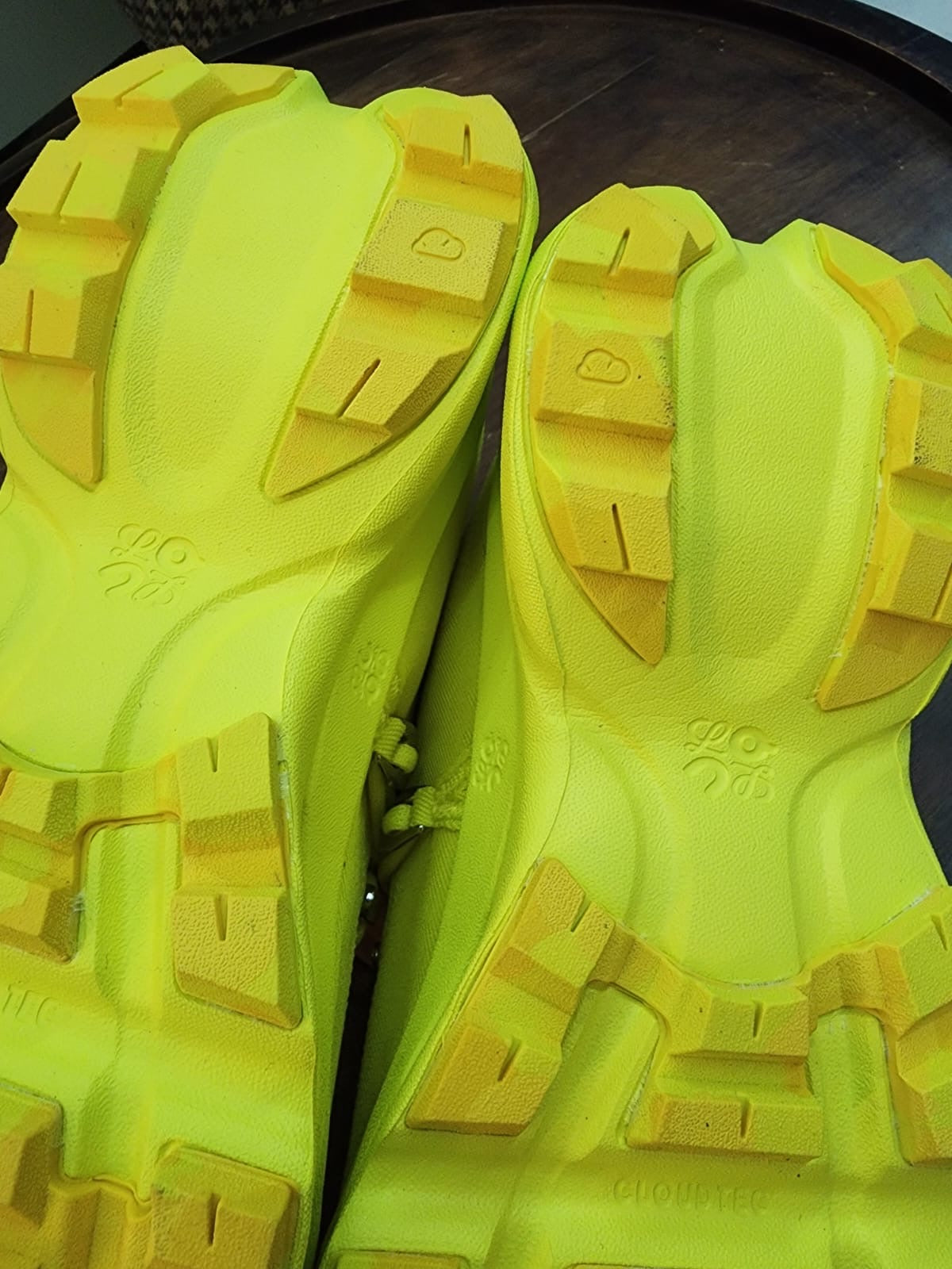 Mens shoes