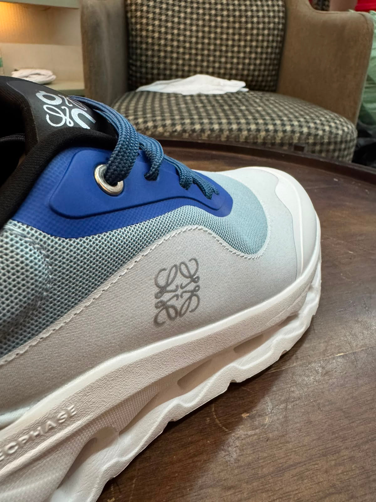 Mens shoes