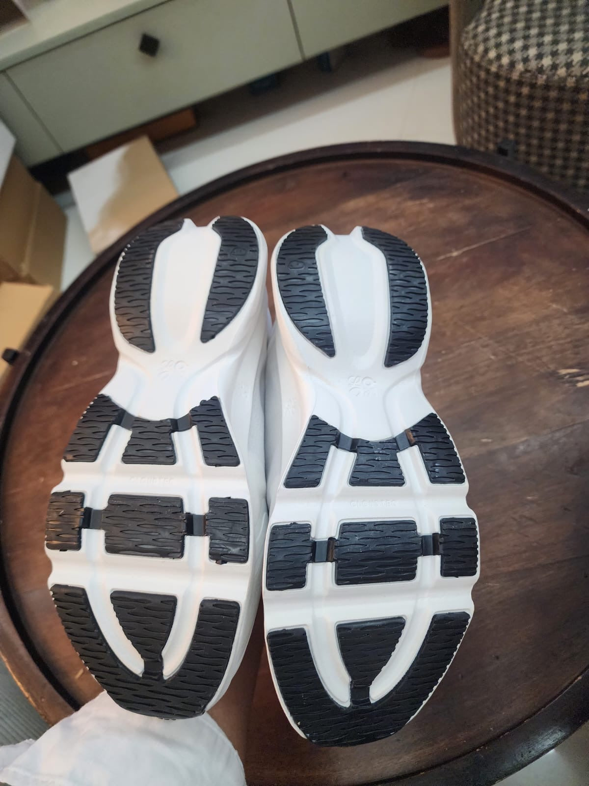 Mens shoes