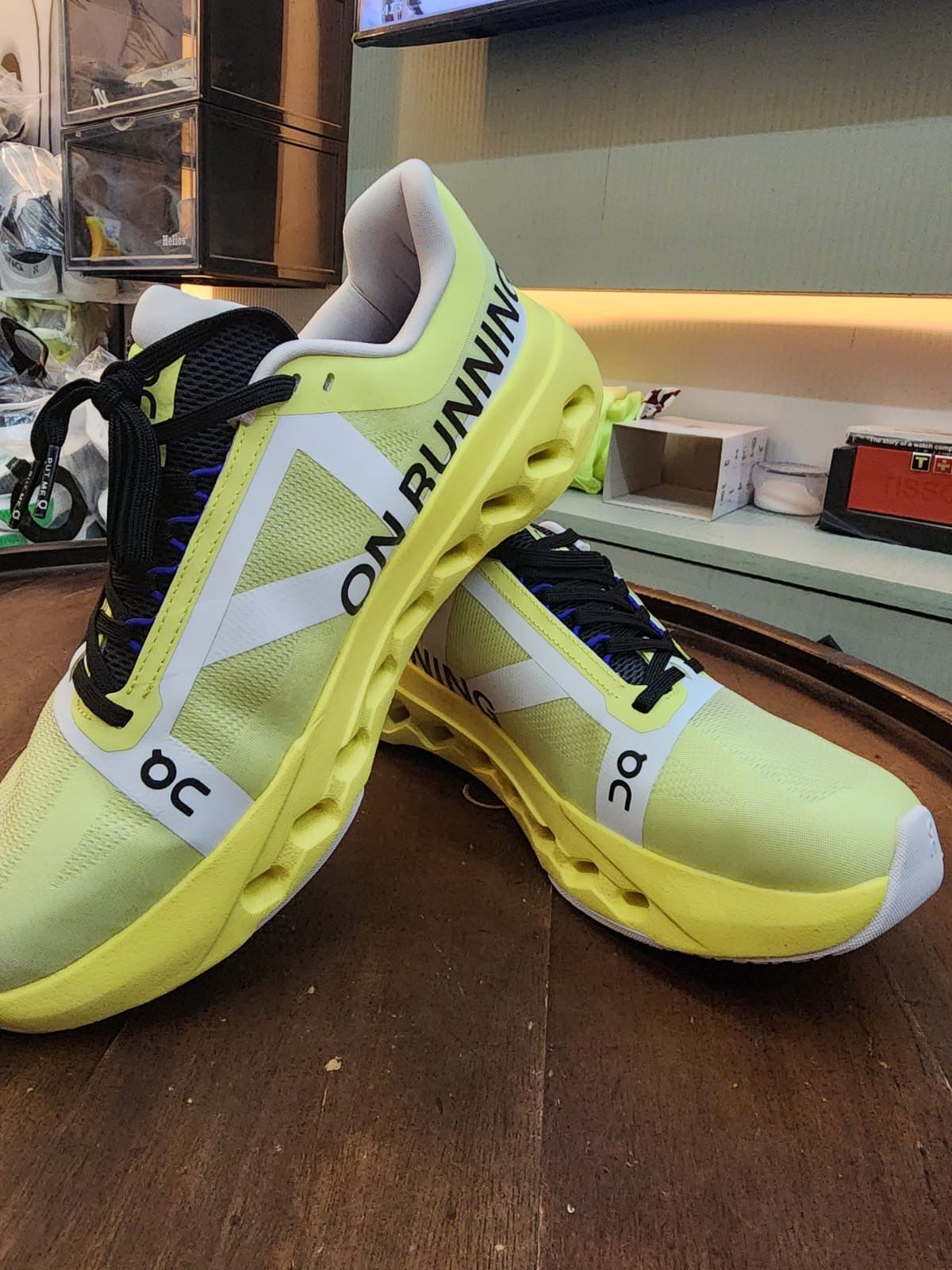 Mens shoes