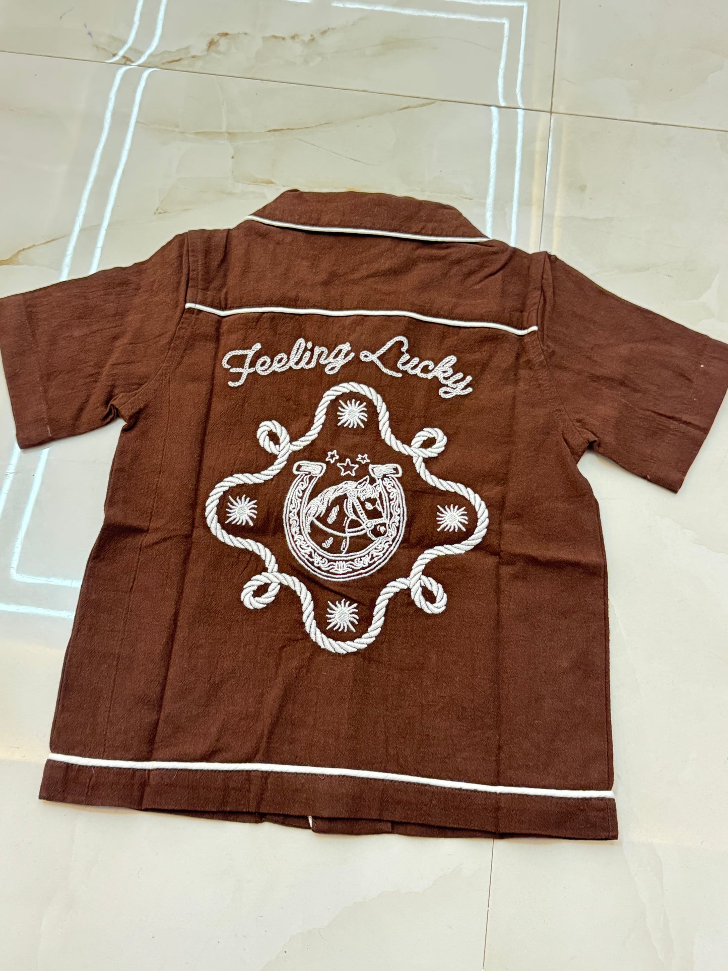 Half sleeve kids shirt