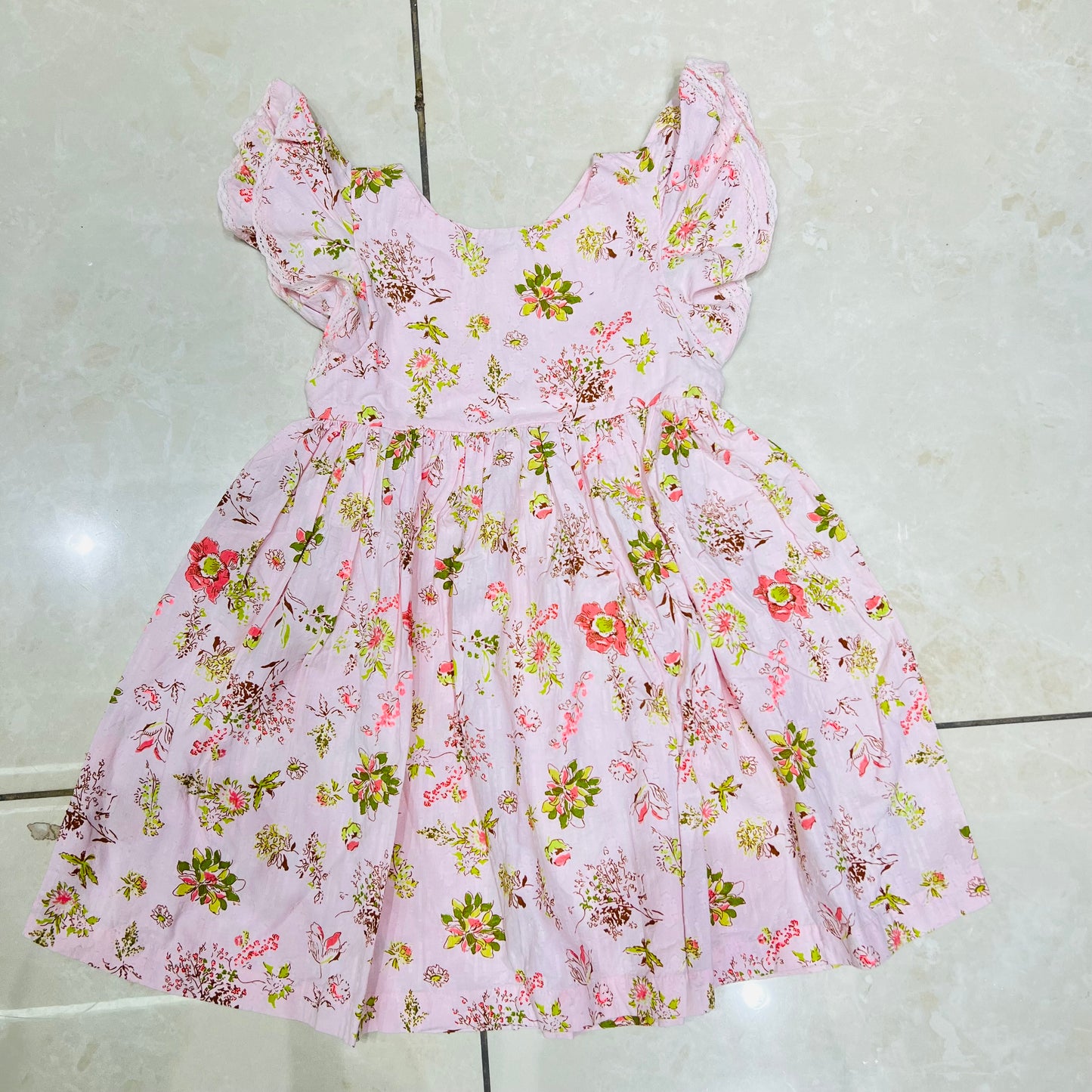 Girls dress