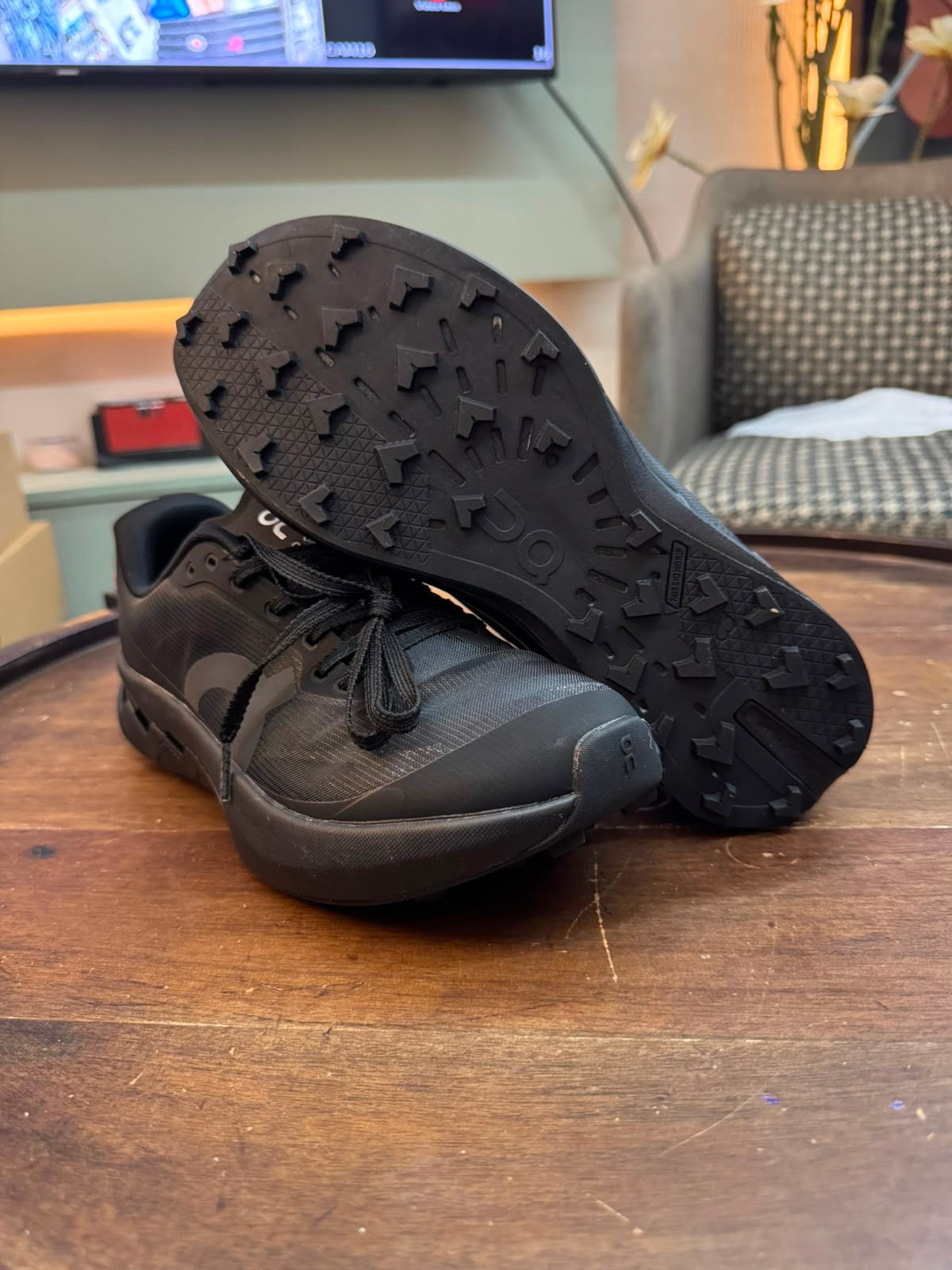 Mens shoes