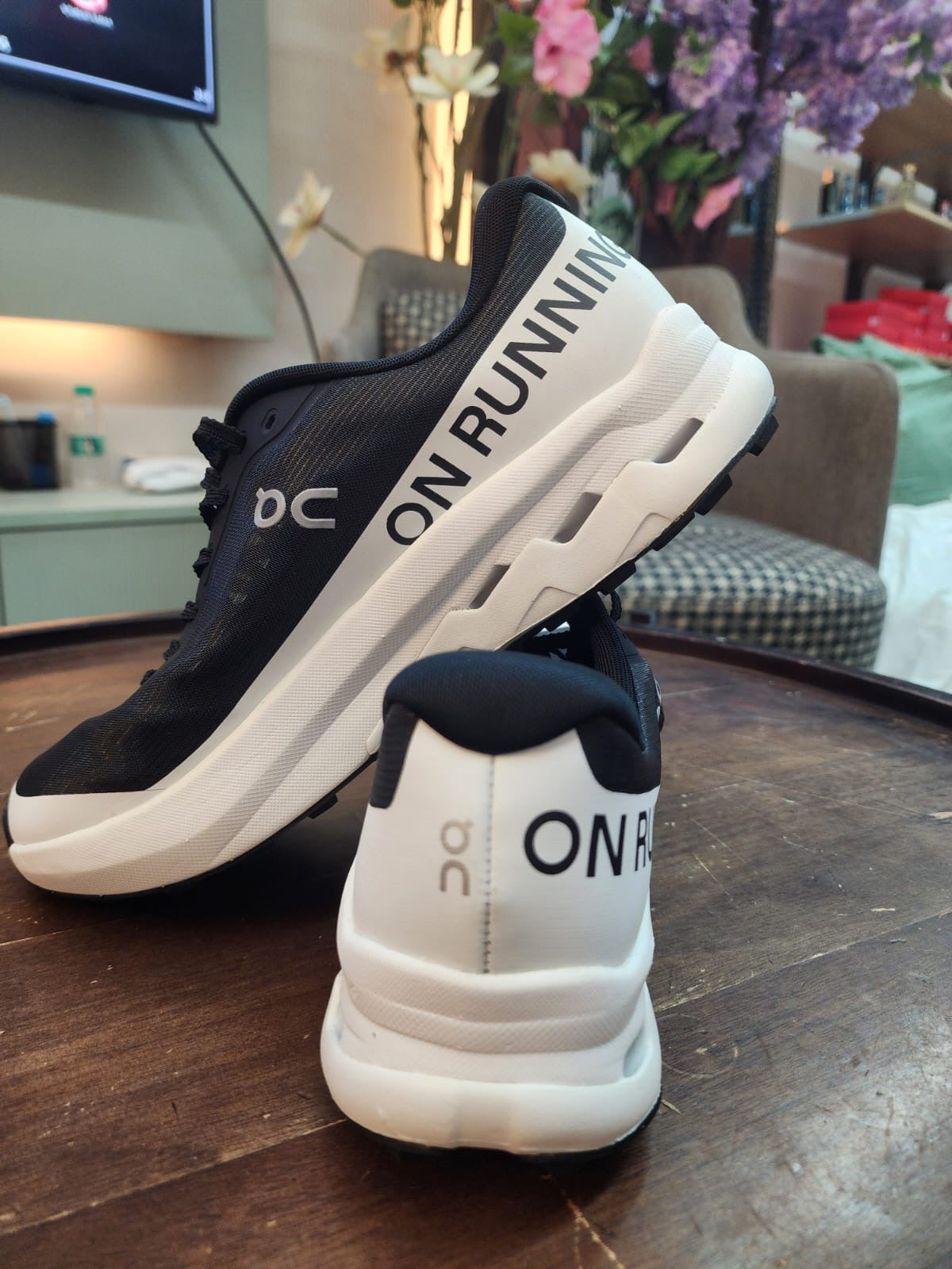 Mens shoes